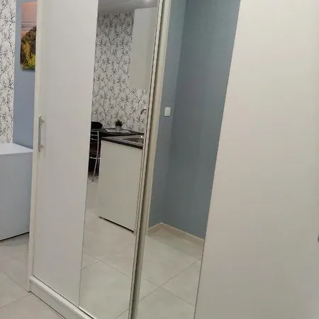 Appartamento Roza- Lotnisko