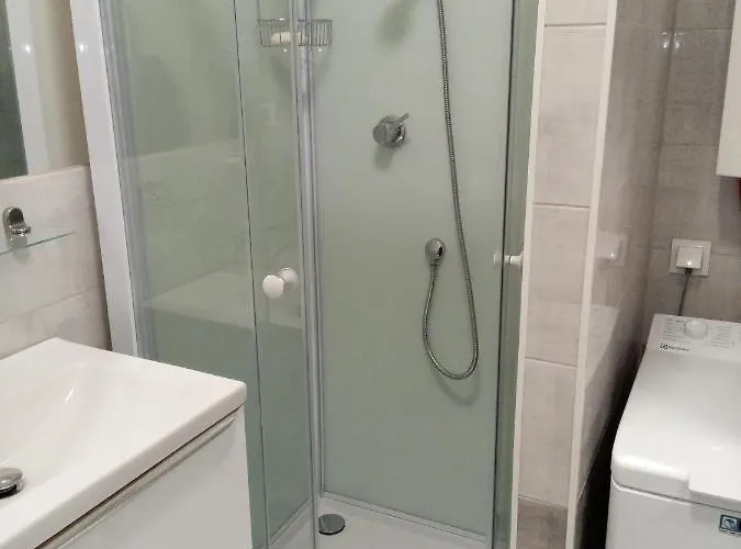 Roza- Lotnisko Appartement *